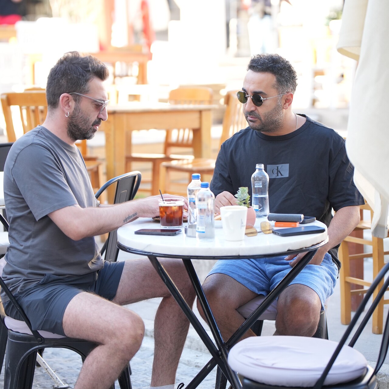 Yaz Sezonu Tüm Coşkusuyla Başladı: Ünlü İsimler Tatil Rotalarında Görüntülendi